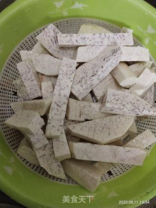 阳江炸芋头条的做法,香脆可口，回味无穷的传统美食制作攻略