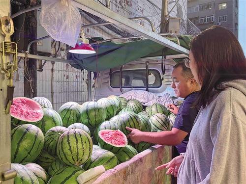 吃瓜客人,揭秘娱乐圈背后的故事