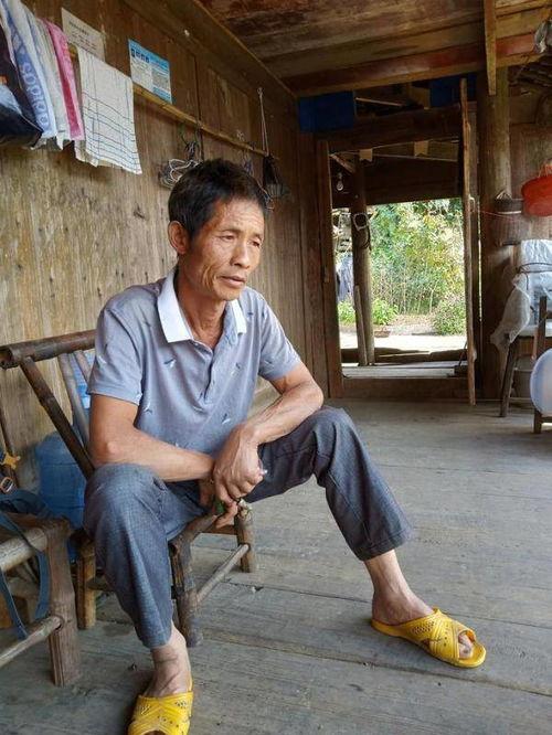 网红乞丐哥吃火锅,逆袭人生，美食背后的感人故事